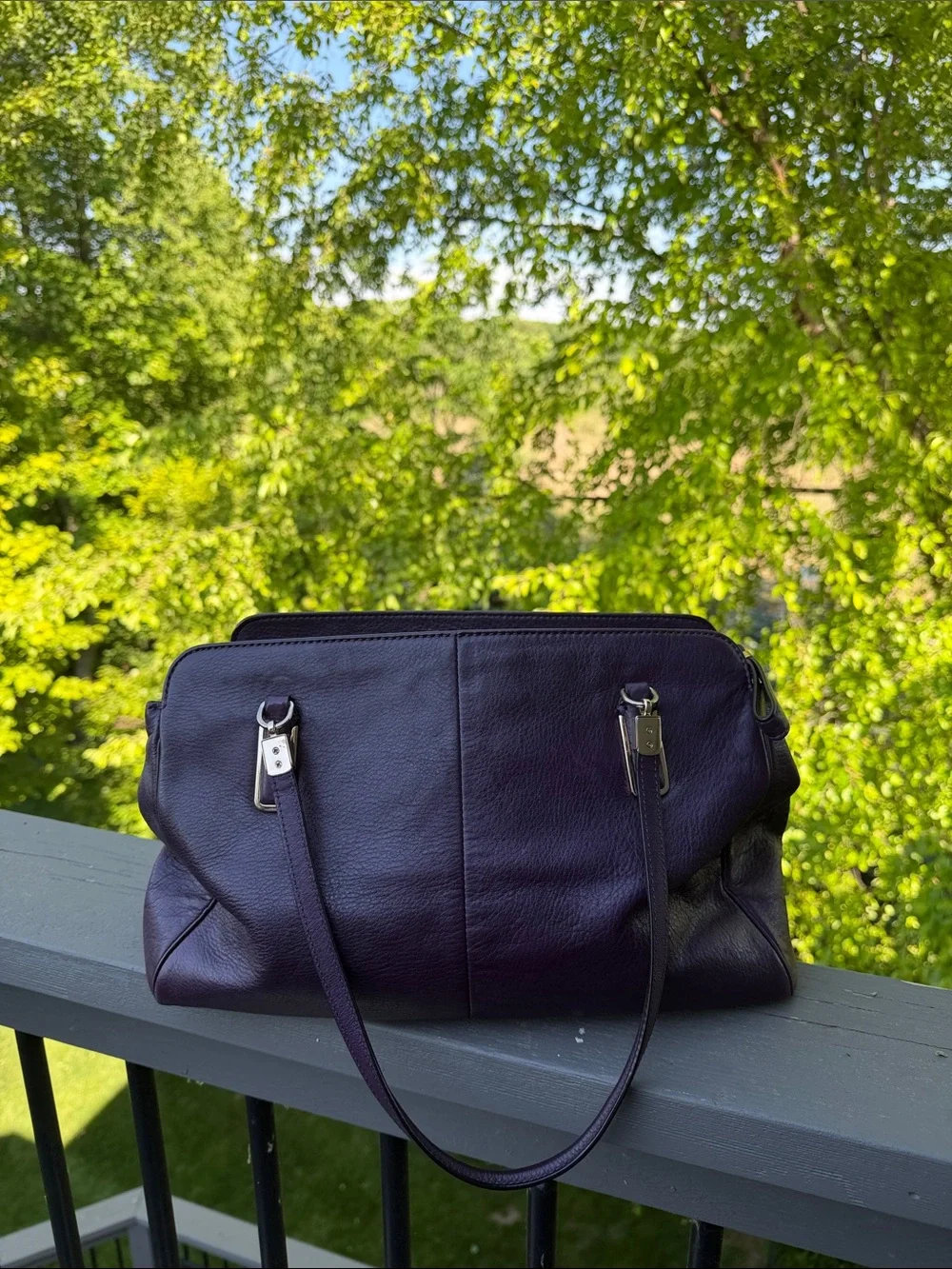 Coach Madison Kimberly Carryall - Picture 3 of 12